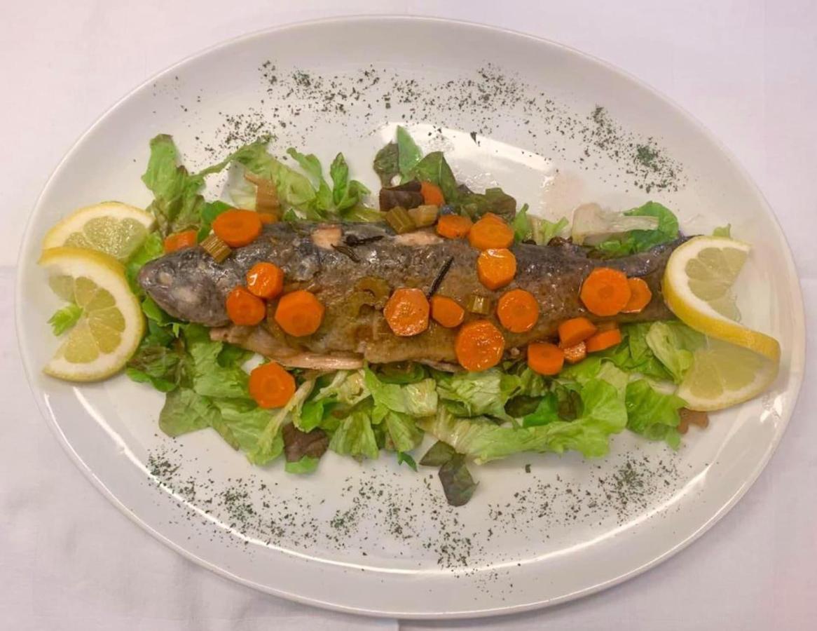 Ristorante Della Stazione Hotel Tegna Eksteriør billede