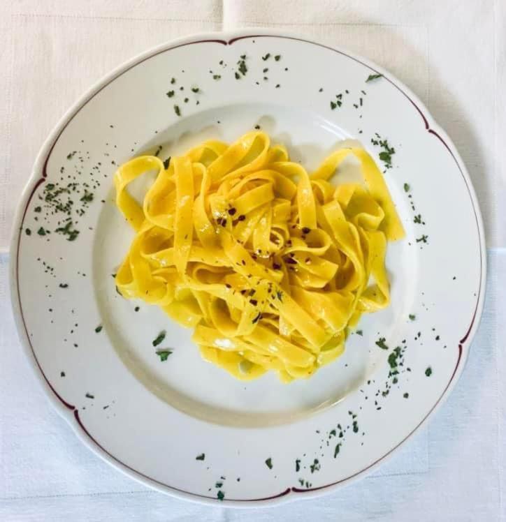 Ristorante Della Stazione Hotel Tegna Eksteriør billede